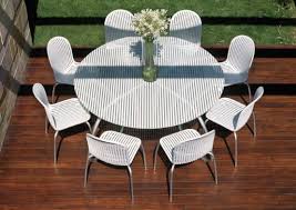 Modern White Outdoor Tables And Chairs Loto Ninfea From Nardi Digsdigs Outdoor Dining Room Outdoor Tables And Chairs White Patio Furniture