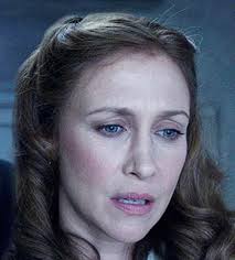 Sisters with 21 year age difference in horror movies