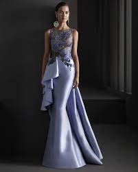 Ora le ragazze e le signore possono comprare quelli nuovo stile caldo di vestito da cerimonia in linea negozio italiano in equilibrio! Collezione 2020 Modello 010 Abiti Abiti Chic Abito Da Madrina