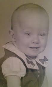 Hi my name is monica mcclease-hill just call me mm candy nicely meet you I  am handmade resin and wreath too blessings you