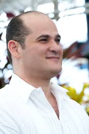 Dr. Luis Lizardo (@llizardo)