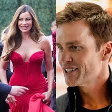 PHOTO: Social Media Is Buzzing After Tom Brady Was Spotted Having Dinner  With Sofia Vergara Full story via 🔗 in comments. 👇