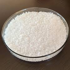 Fyi, a good rule of thumb to figure out how much of a certain type of fertilizer to apply, simply take the figure 100, and divide this by the nitrogen number, that will give you the number in pounds per 1000 square ft. Prilled And Granular Urea Fertilizer 46 0 0 Buy Urea Prilled Urea Granular Urea Product On Alibaba Com