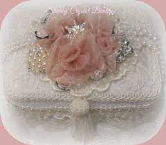 Clearance Sale Shabby Trinket Box With Lace Pearls Etsy Shabby Chic Diy Crafts Shabby Chic Crafts Shabby