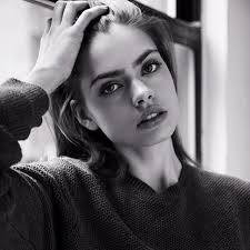 May be an image of 1. Julia Stiles Debuts Baby Bump On Instagram Because She Couldn T Resist