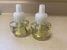Air Wick The White Collection White Lily & Orchid Scented Oil Refills  Reviews 2024