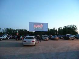 Drive in movie theatre located in lake elmo, mn. Minnesota Readers The Vali Hi Drive In Is Now Open All Week