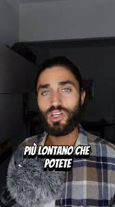 SE TI AVVICINI ALLA RAGAZZA TI MANGIANO VIVO