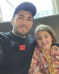 Scots MMA fighter Stevie Ray's relief after £110k raised for daughter's  brain surgery