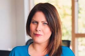 Heather Pinnell's Instagram, Twitter & Facebook