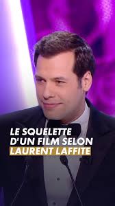 C'est toujours un peu stressant de remettre un #César 😭, Laurent Laffite  lors de son sketch pour les César en 2013 👏, Les #César2025 à vivre le 28  février à 20H45 en clair, en direct et en exclusivité ...