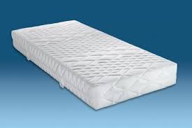 Eine kaltschaummatratze besteht aus qualitativ hochwertigem kaltschaum. Gunstige Kaltschaummatratze 180x200 Taschenfederkern Matratze Kaltschaummatratze 140x200 H3 Gunstig Tonnentasc Matratze Matratze 140x200 Matratze 120x200