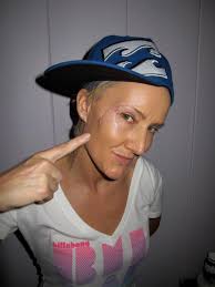 Pro Surfer Keala Kennelly Severely Injured In Teahupoo Here Is The Scar 2 Months Later Lady Has Guts Famous Surfers Big Wave Surfing Pro Surfers