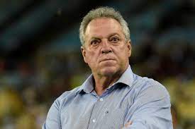 Fluminense define possíveis substitutos de abel braga. Fim Do Casamento Abel Braga Pede Demissao E Deixa Fluminense 16 06 2018 Uol Esporte