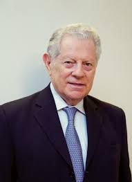 Arnaldo Niskier - Editora Vozes