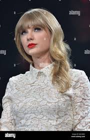 Taylor swift house hi-res stock photography and images