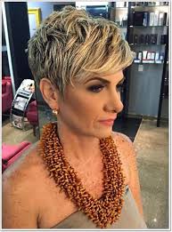The blonde look will be great for women with naturally blonde hair, and it will look great with a beautiful dress. 103 Classy And Effortless Hairstyles For Women Over 40 Sass