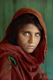 This Famous Photo Of A 12yr Old Afghan Girl And Her 18 Years Later