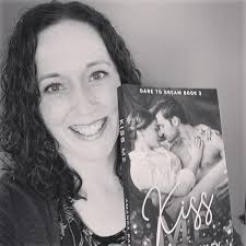 Amazon.com: Kiss Me (Dare to Dream Book 3) eBook : Bailey, Amanda: Kindle  Store