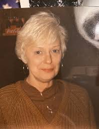 Suzanne Larson's Instagram, Twitter & Facebook