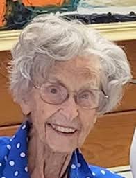 Lynn Abernathy's Instagram, Twitter & Facebook