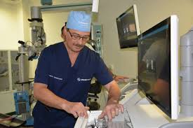 In plus, neurochirurgul pledeaza pentru o hidratare cat mai buna cu apa, nu cu sucuri acidulate. Un Neurochirurg Originar Din Republica Moldova Noul Manager Al Spitalului Judetean Suceava Din Romania