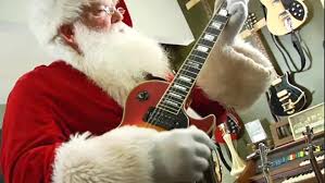 In italiano, d'amore, divertenti, per bambini, rock, in inglese, da dedicare ad una persona che compie 18 anni, anche di cantanti famosi. Playlist Di Natale I Nuovi Classici Natalizi Blog Della Musica