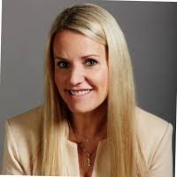 Jennifer Streetman's Instagram, Twitter & Facebook