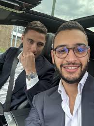 📈 THE MARKET WAITS FOR NO ONE 🚀 The business world moves…