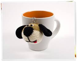 This Cute Crochet Dog Charm Is An Unique And Beautiful Complement To Attach To Your Keys Or Bag Backpack The Amigurumi D Con Imagenes Mini Amigurumis Manualidades Llaveros