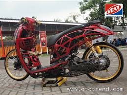 Temukan (dan simpan!) pin anda sendiri di pinterest. Honda Scoopy Fi 2014 Jakarta Dibikin Full Coak Biar Racing Thailook Kian Galak