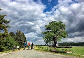 Love was a dancer at age three and began ice skating at age four. Anrede Und Grussformel Fur Niederlandische Briefe Und E Mails