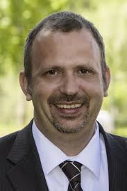 Christian Specht alleiniger Gesellschafter des Pharmalogistik-Instituts  EIPL • CHEManager ist das marktführende Medium für das Management der  Chemie- und Pharmaindustrie