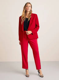 Voila notre nouvelle sélection de costumes fait pour des grandes tailles. Mode Ronde 6 Tenues De Fete Tendances Taaora Blog Mode Tendances Looks