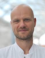 ECMO Team: Medizinische Klinik mit Schwerpunkt Nephrologie und  Internistische Intensivmedizin