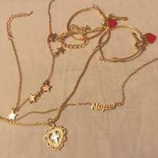 Pin By Lovely On Oc Honey Jewelry Jewelry Accessories Cute Jewelry