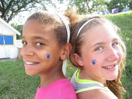 We are tickled pink (and blue and purple and yellow!) to have these mother  and daughter groups volunteer with us each week! Thank you so much Ashley  Crisp for serving the community