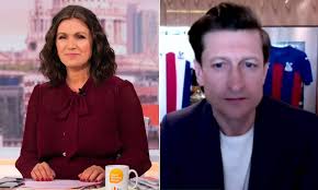 Parish is divorced with two daughters. Lht9fgzgpwntcm