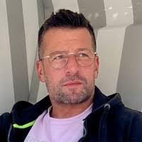 100+ "Wäscher" profiles