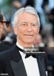 Jean Chenoweth's Instagram, Twitter & Facebook