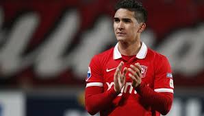 El mediocampista nacional felipe gutiérrez está a un paso de convertirse en el primer refuerzo de tras dejar la uc en 2012, el oriundo de quintero ha defendido las camisetas de fc twente. Fc Twente Legt Chileense Fan In De Watten Sport Bd Nl