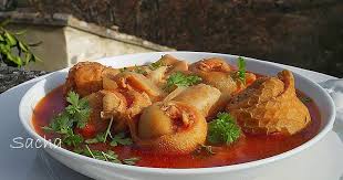 Pieds Et Paquets Marseillais Balade Aux Baux De Provence En Version B W Pieds Et Paquets Cuisine Provencale Recette