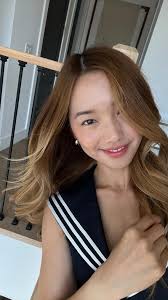 Cheeki and I like this photo because we both look tall. ☺️ Overalls are by  Kaemi (@jamikai_ + @kailemoto) and painted by @aaronkkai 🌊