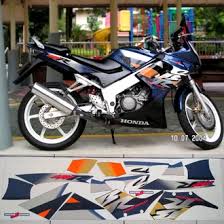 Sticker striping variasi motif ori honda cbr 150 thailand cbr 150 old cbr 150 cbu cbr 150 lama shopee indonesia / wheel clucth hub clucth rumah kopling kaki empat 4 dan lawan kaki empat 4 honda cb 150 r cbr150 old non led original honda. Jual Produk Striping Cbr 150 Old Termurah Dan Terlengkap Juni 2021 Bukalapak