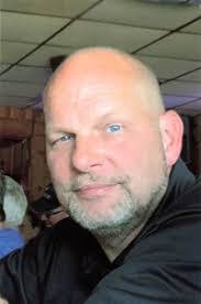 Eric Leith's Instagram, Twitter & Facebook