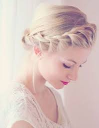 Trouvez plusieurs magnifiques exemples pour une coiffure comme dans les contes de fées. Tresse Collee Pour Un Mariage La Tresse Collee En 20 Declinaisons Tendance Elle