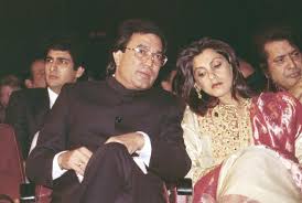 She is 61 years old in 2018. Love Hate Story Of Dimple Kapadia And Rajesh Khanna
