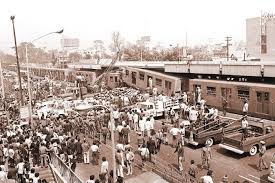 En 1975, dos trenes subterráneos chocaron y 31 personas murieron. Cronologia De Los Choques Del Metro En La Historia De Mexico Noticias En La Mira Con Lourdes Mendoza