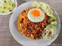 Resep Nasi Goreng Sosis Yang Gurih Dan Nikmat