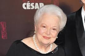 Olivia de Havilland, atriz de '...E O Vento Levou', morre aos 104 anos